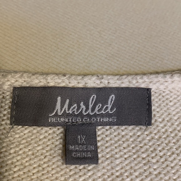 Marled Women’s Patriotic Sweater - Picture 4 of 10